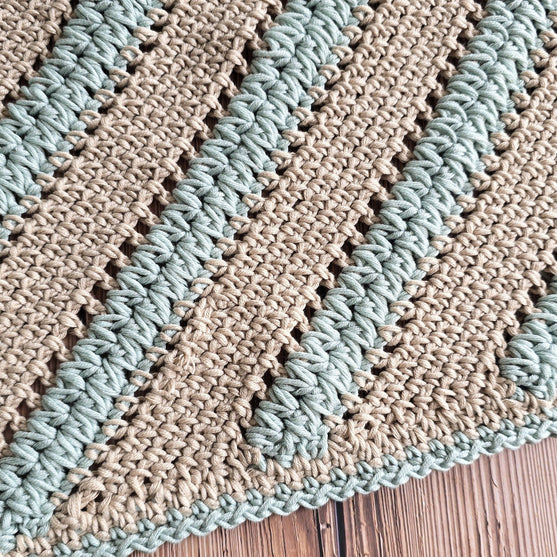 Dicentra - Blanket
3