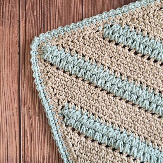 Dicentra - Blanket
4