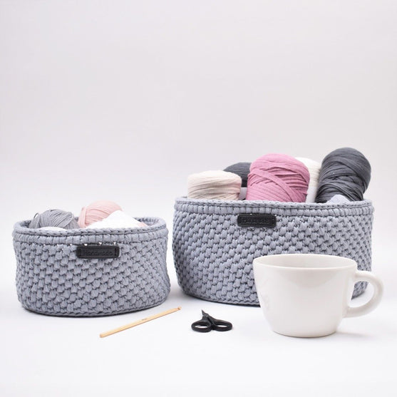 Ribbon Basket with round leather base – Classic
4