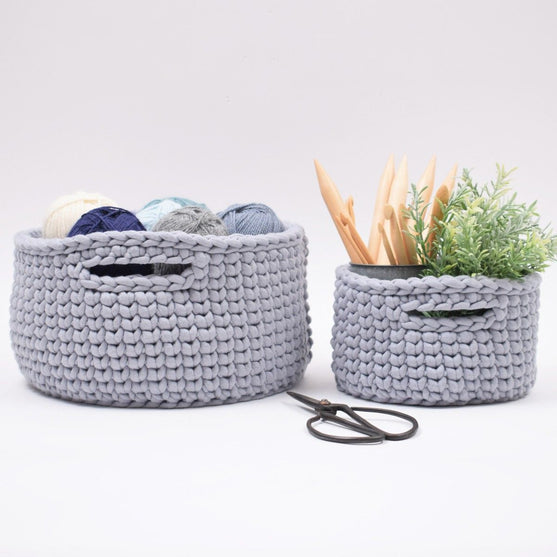 Bungee Basket with Handles - Big
3