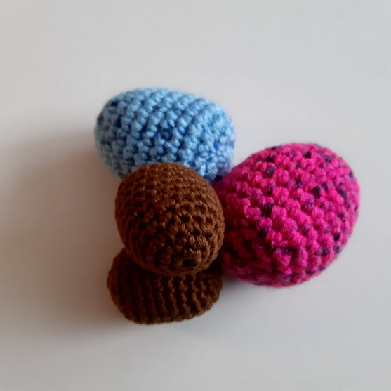 Hermut - Easter Bunny with Basket
4