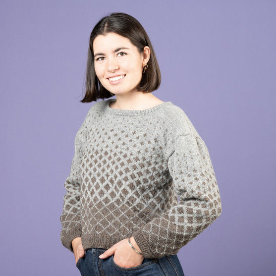 Maggie - Sweater with colorwork
2