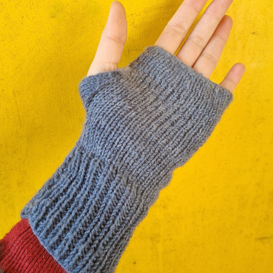 Never Ending - Wrist warmers
2