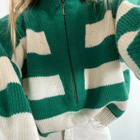 Zipper Sweater
2