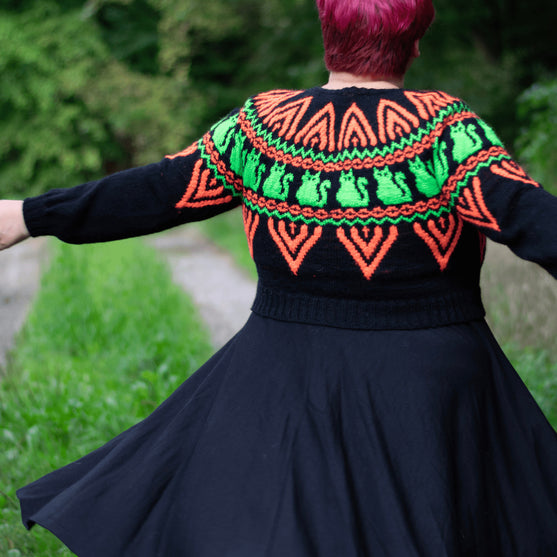 Scary Cat - Sweater
3