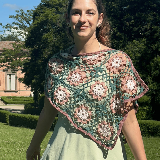Flora - Shawl
1
