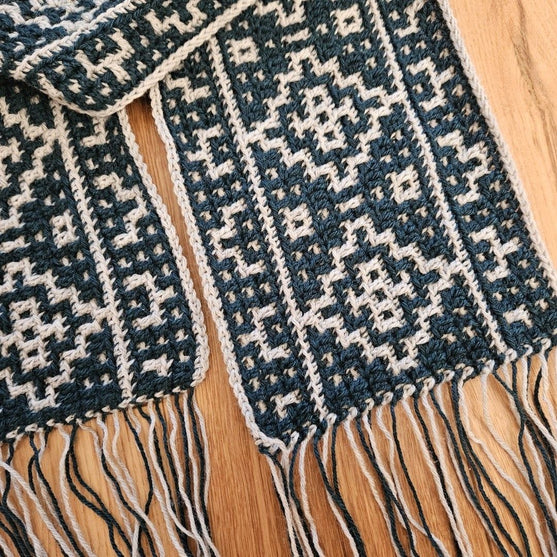 Ancient Ruin - Scarf
10