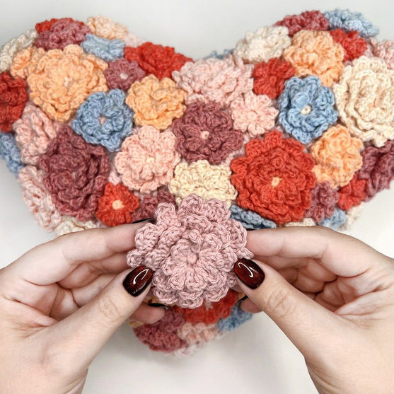 Blooming Heart - Pillow
2
