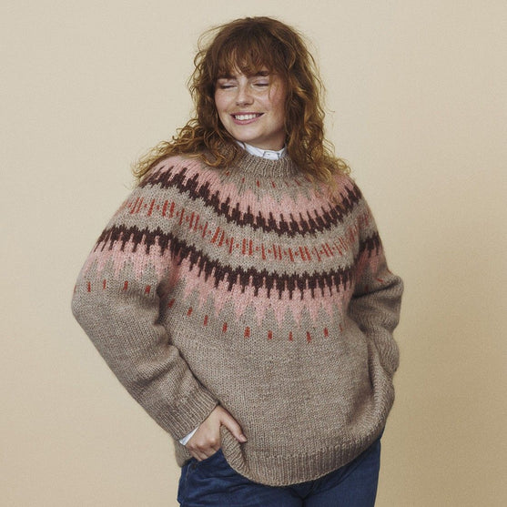 Dorthea - Yoke Sweater
5
