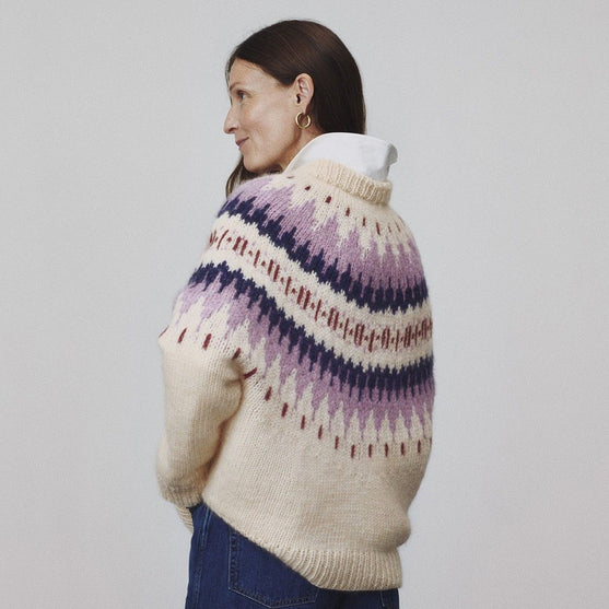 Dorthea - Yoke Sweater
7