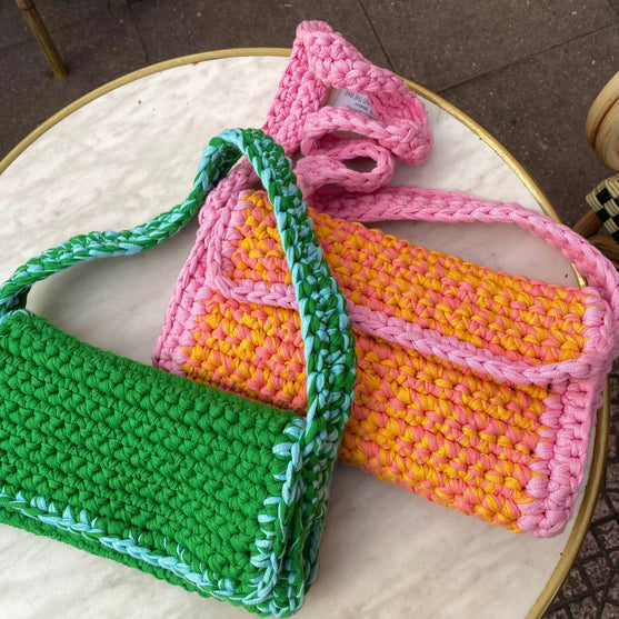 Trendy Messenger Bag
3