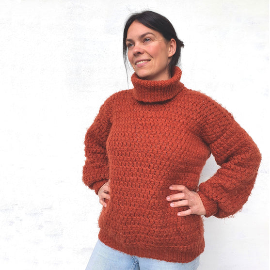 Fluffy Glitz - Sweater
1