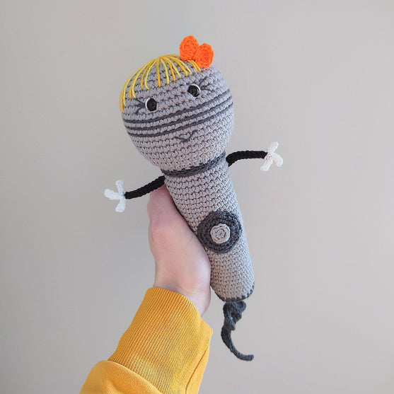Molly the Mic
1