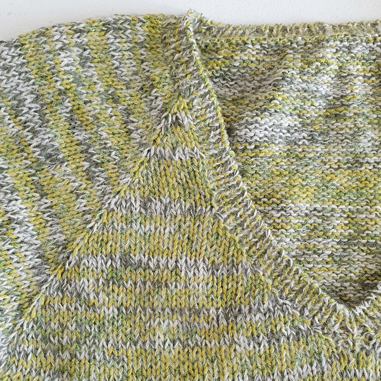 Meryl - V-neck sweater
4