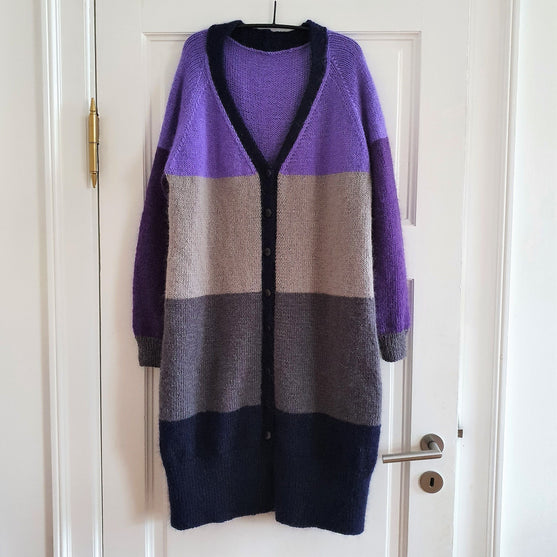 Brede Striber - Long Cardigan
2