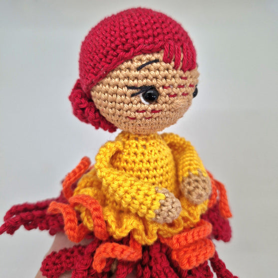 Amber
4