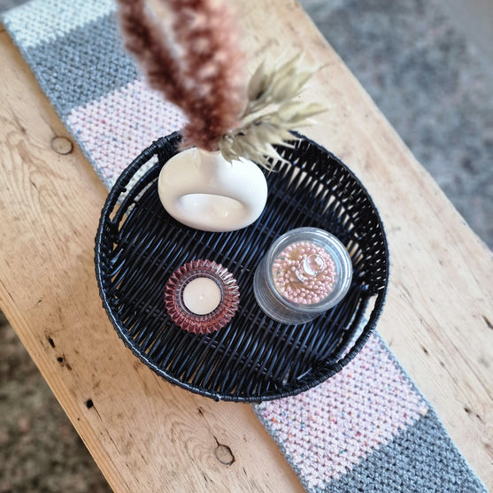 Delicate Moss Stitch - Table Runner
1
