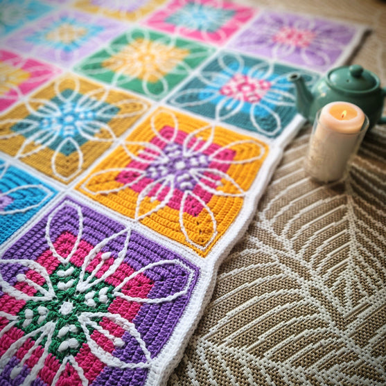 FloralWhiteTea - Blanket
3