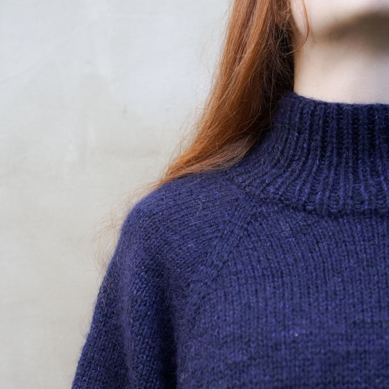 Deep Tide - Sweater
13