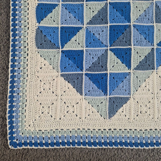 Love for Squares - Blanket
5