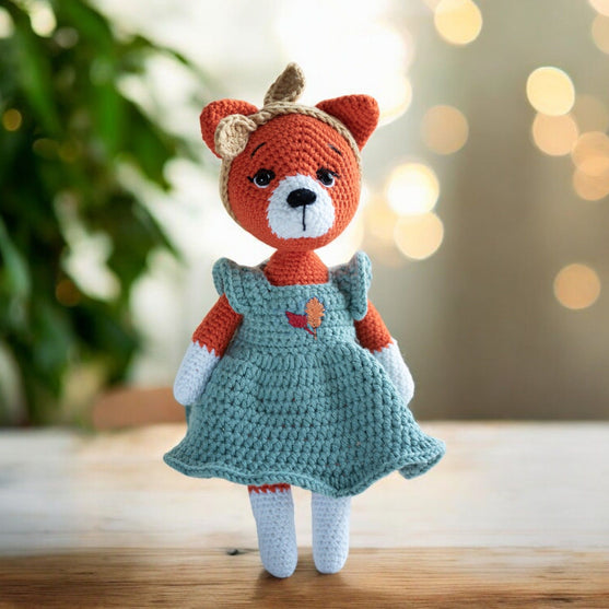 Mia the Fox
1