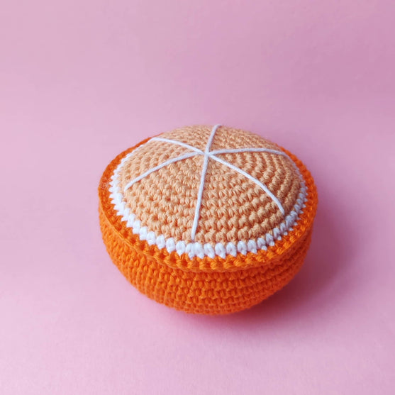 L’orange - Jouet au crochet
4