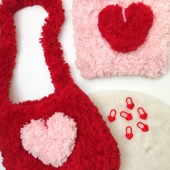 Two of Hearts - Bag
3