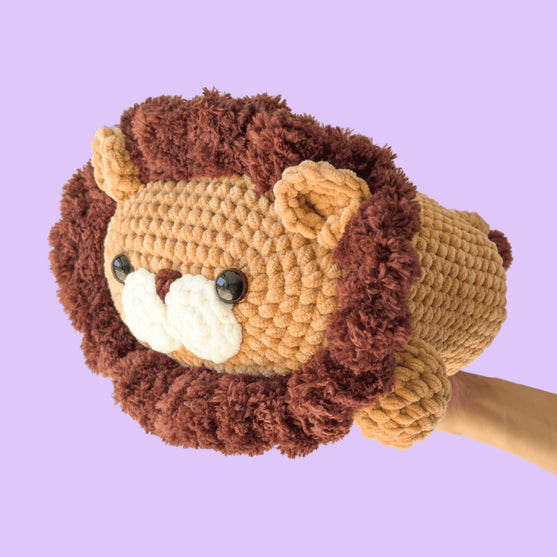Giant Lion
4