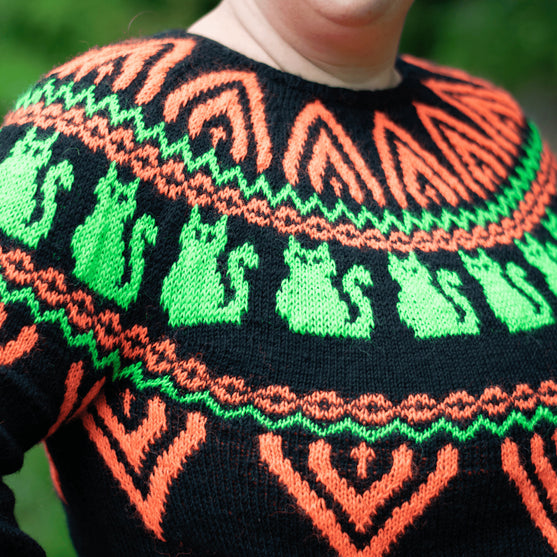 Scary Cat - Sweater
4