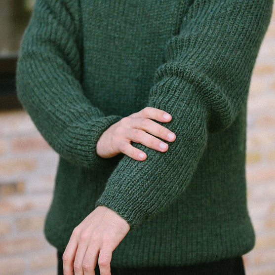 Christian Cozy - Pull
5