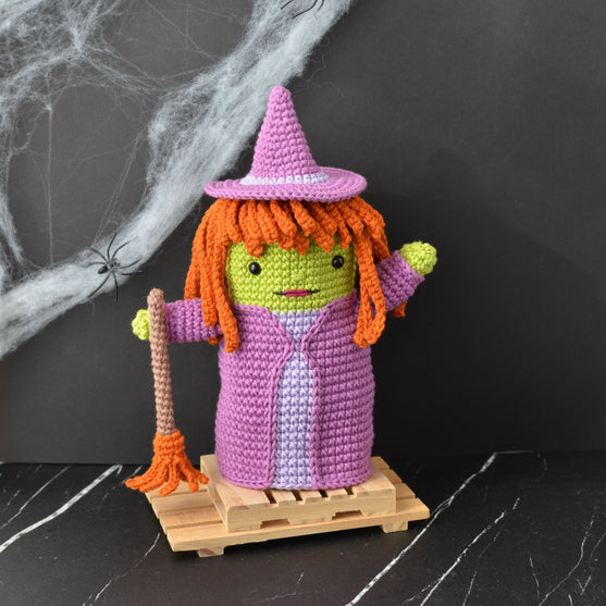 Halloween Hand Puppets
2