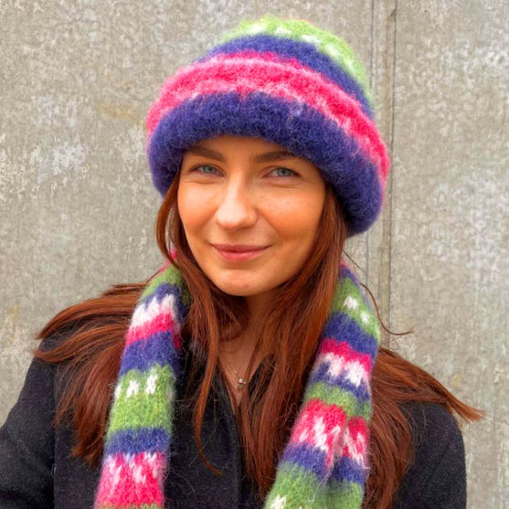Merry Me - Brushed hat and scarf
2