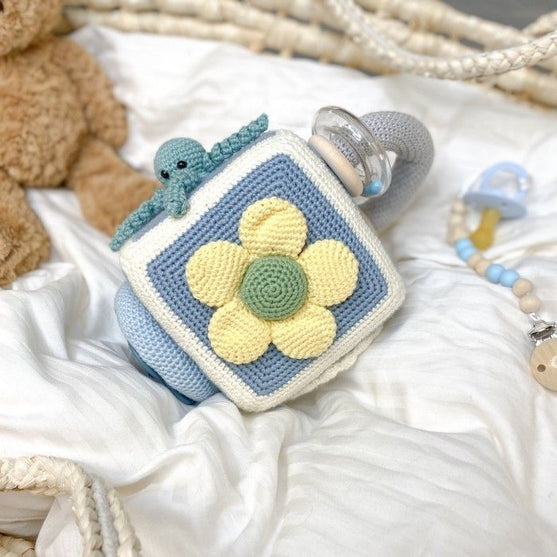 Rattle – Ring - Go Handmade
7