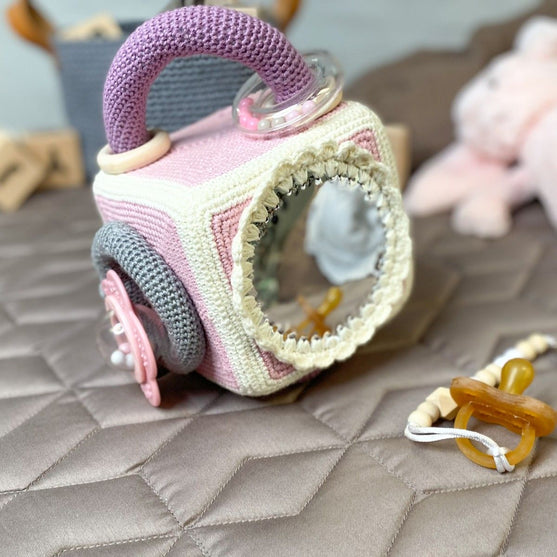 Babyfryd - Sensory Cube
5