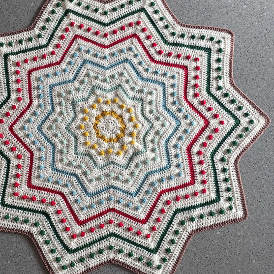 Candy Dot Star - Blanket
4
