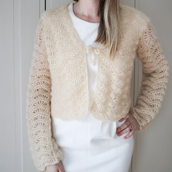 Chloe - Cardigan
5