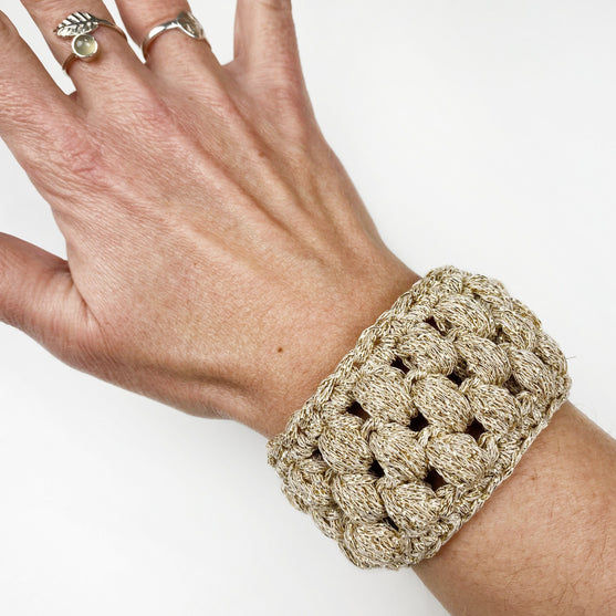 Loopy Bangle - Accessory
2
