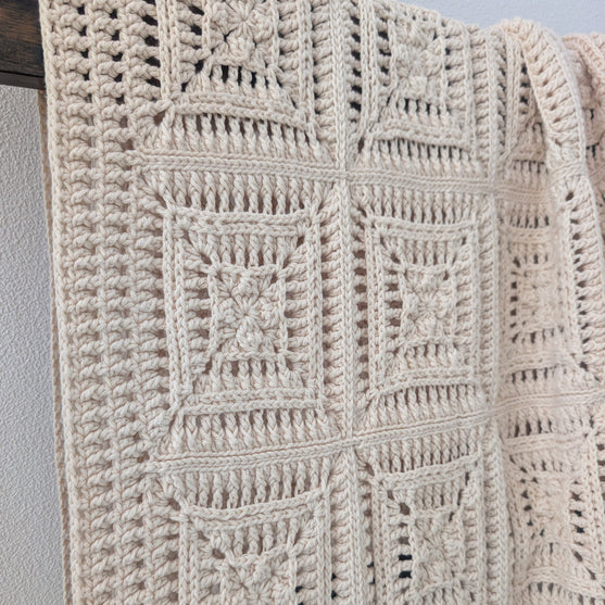 Soft Breeze - Blanket
4