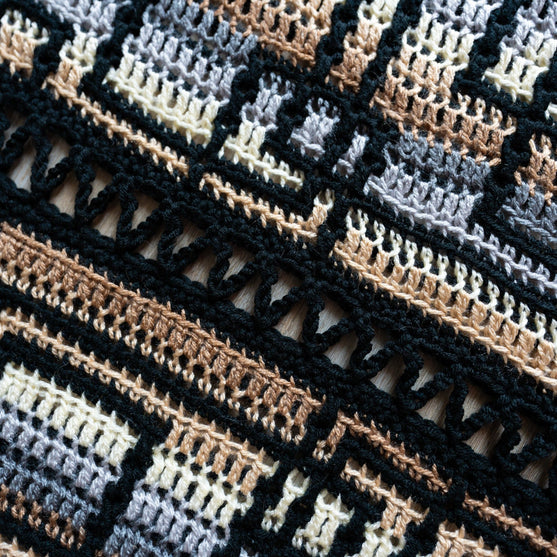 Linked Symmetry - Poncho
15