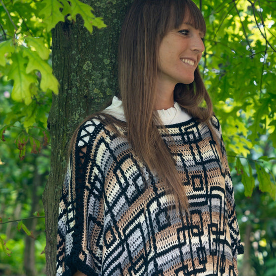 Linked Symmetry - Poncho
6