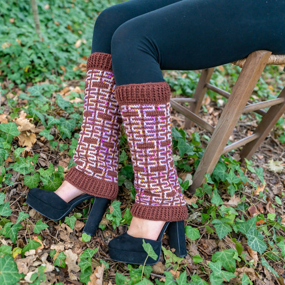 Twisted Maze - Leg Warmers
4
