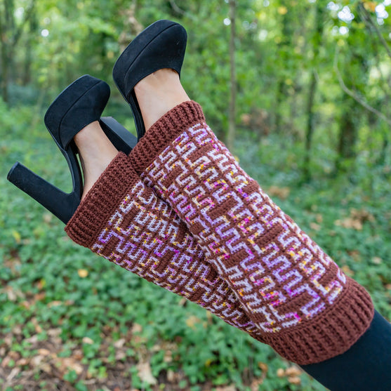 Twisted Maze - Leg Warmers
5
