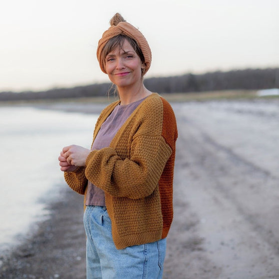 437-16 Vilja Cardigan
2