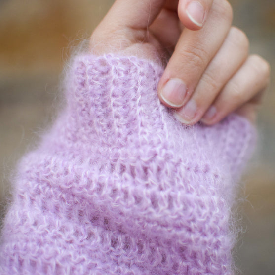 Essence - V Cardigan
5