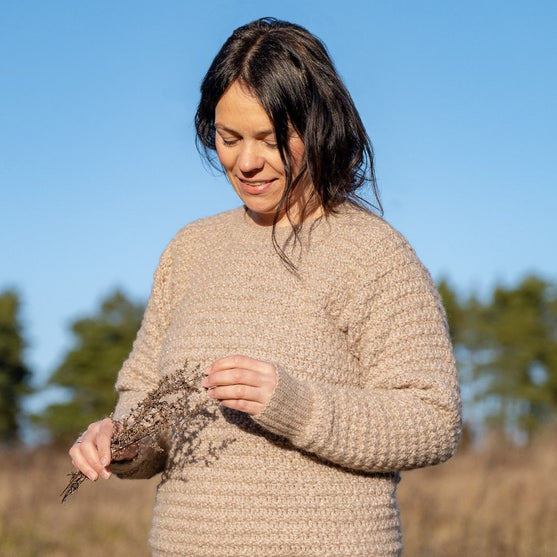 Rosebuds All Over - Sweater
1