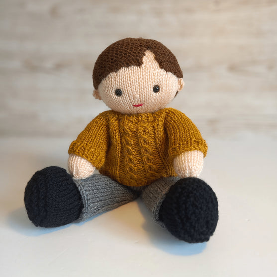 Eric - Doll
4