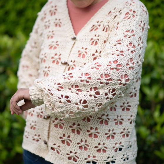 Floral - Cardigan
7