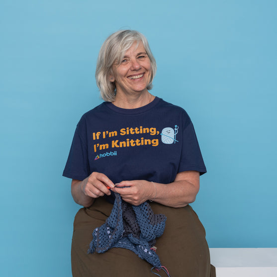 Sitting Knitting T-shirt - Yarniis (Edition limitée) - Hobbii
2