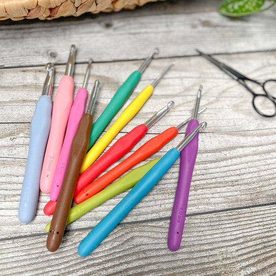 Easy Touch Crochet Hook Set - 11 sizes - Hobbii
2