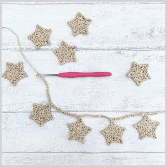 Loopy Star - Garland
3
